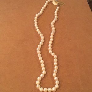 18" Pearl Necklace 14kt